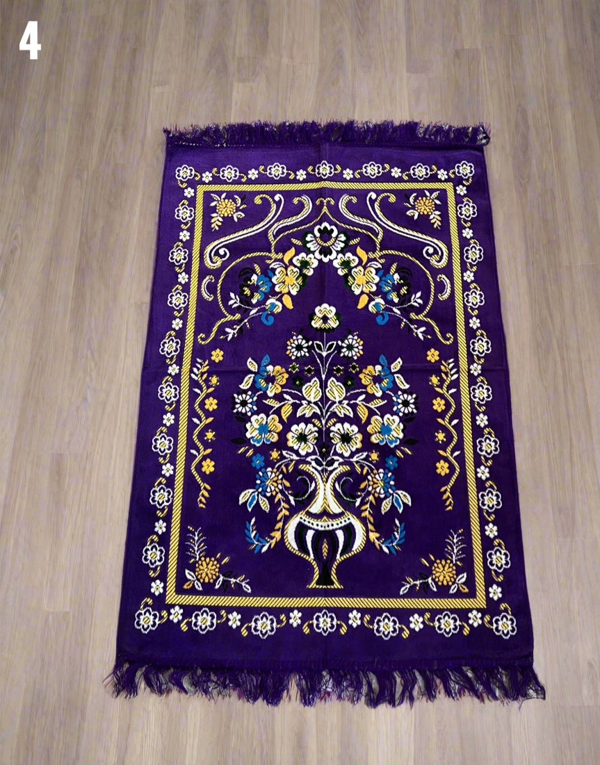 Turkish Prayer Mat- سجادة من تركيا