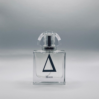 Moon, Nira, Duo