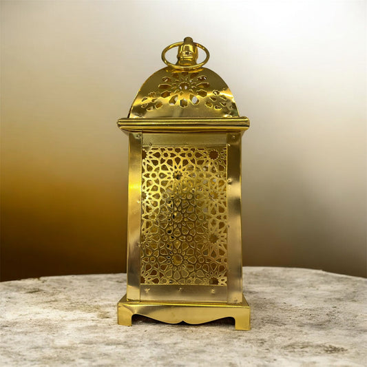 Ramadan Lantern gold with LED - فانوس رمضان ذهبي مع إضاءة LED